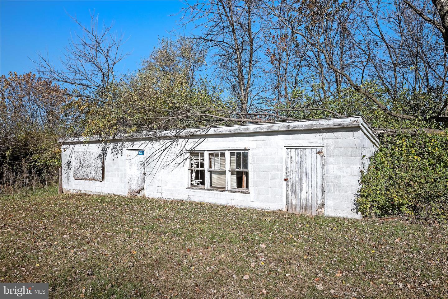 751 - 761 OLD CHARLES TOWN RD, STEPHENSON, Virginia 22656, 4 Bedrooms Bedrooms, ,2 BathroomsBathrooms,Residential,For sale,751 - 761 OLD CHARLES TOWN RD,VAFV2037948 MLS # VAFV2037948