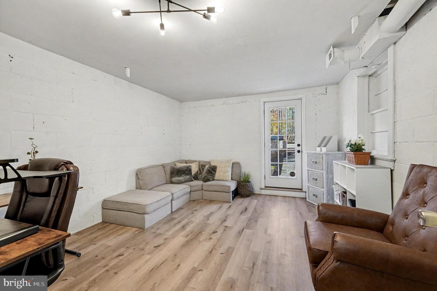 9119 OLD BLOCK HOUSE LN, SPOTSYLVANIA, Virginia 22551, 5 Bedrooms Bedrooms, ,2 BathroomsBathrooms,Residential,For sale,9119 OLD BLOCK HOUSE LN,VASP2037490 MLS # VASP2037490