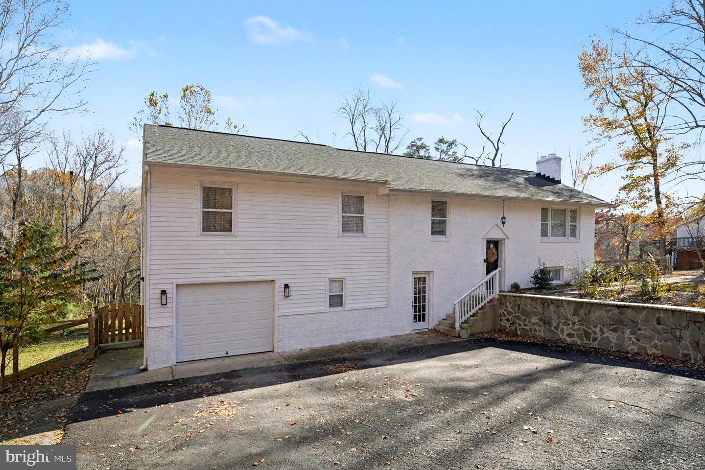 9119 OLD BLOCK HOUSE LN, SPOTSYLVANIA, Virginia 22551, 5 Bedrooms Bedrooms, ,2 BathroomsBathrooms,Residential,For sale,9119 OLD BLOCK HOUSE LN,VASP2037490 MLS # VASP2037490