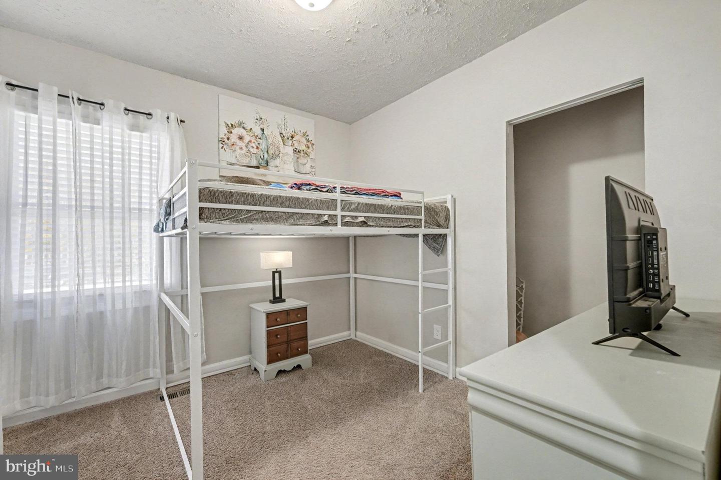 9119 OLD BLOCK HOUSE LN, SPOTSYLVANIA, Virginia 22551, 5 Bedrooms Bedrooms, ,2 BathroomsBathrooms,Residential,For sale,9119 OLD BLOCK HOUSE LN,VASP2037490 MLS # VASP2037490