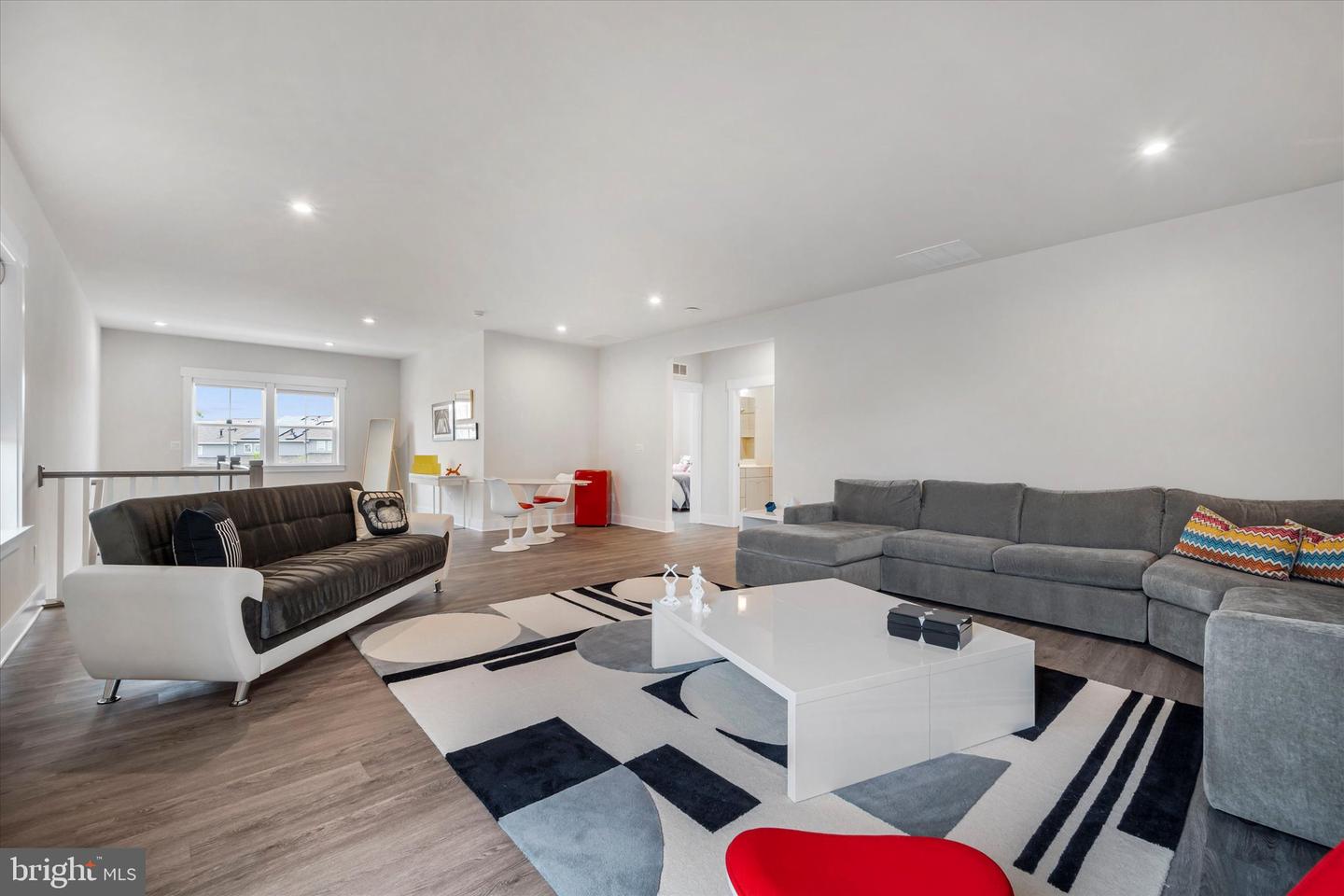 43441 BETTYS FARM DR, CHANTILLY, Virginia 20152, 4 Bedrooms Bedrooms, ,3 BathroomsBathrooms,Residential,For sale,43441 BETTYS FARM DR,VALO2110858 MLS # VALO2110858