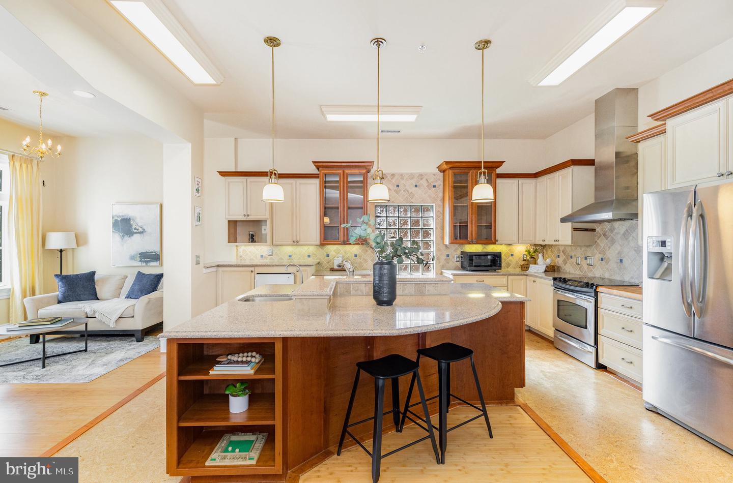 913-B CAROLINE, FREDERICKSBURG, Virginia 22401, 3 Bedrooms Bedrooms, ,2 BathroomsBathrooms,Residential,For sale,913-B CAROLINE,VAFB2009278 MLS # VAFB2009278