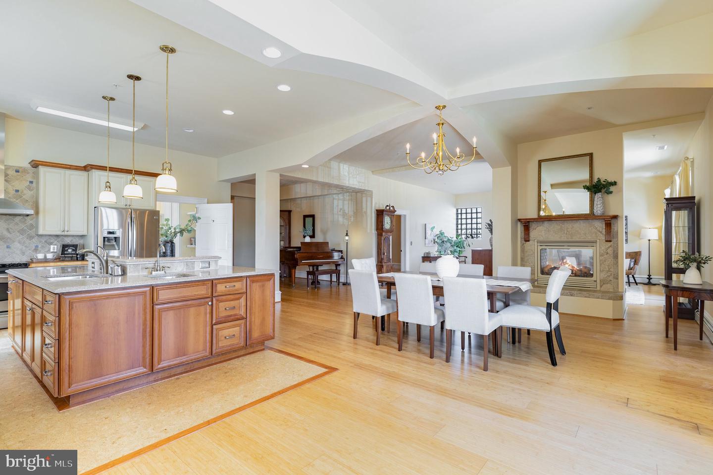 913-B CAROLINE, FREDERICKSBURG, Virginia 22401, 3 Bedrooms Bedrooms, ,2 BathroomsBathrooms,Residential,For sale,913-B CAROLINE,VAFB2009278 MLS # VAFB2009278