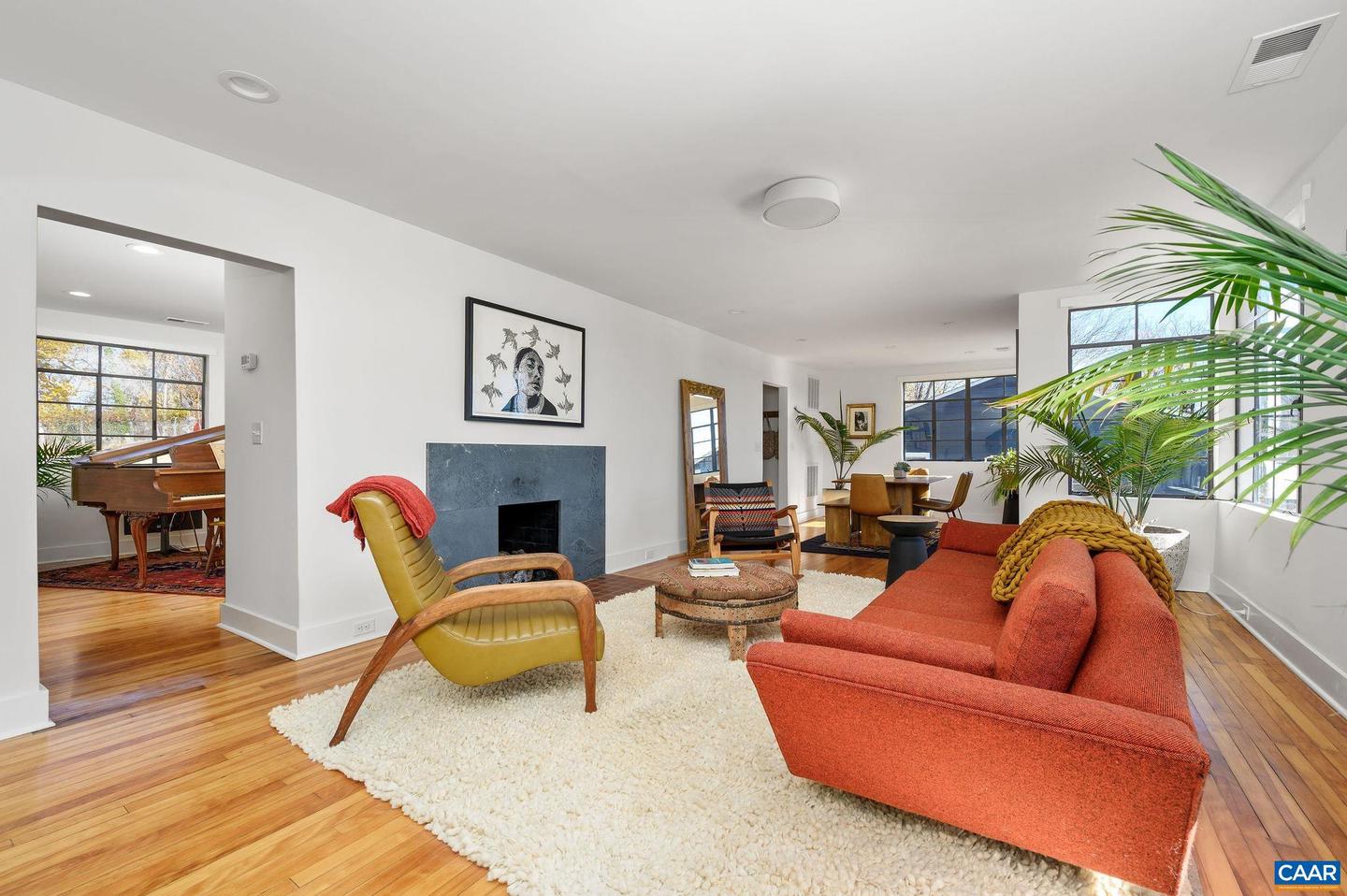 645 W FREDERICK ST, STAUNTON, Virginia 24401, 5 Bedrooms Bedrooms, ,3 BathroomsBathrooms,Residential,For sale,645 W FREDERICK ST,670920 MLS # 670920 645 W FREDERICK ST, STAUNTON, Virginia 24401, 5 Bedrooms Bedrooms, ,3 BathroomsBathrooms,Residential,For sale,645 W FREDERICK ST,670920 MLS # 670920