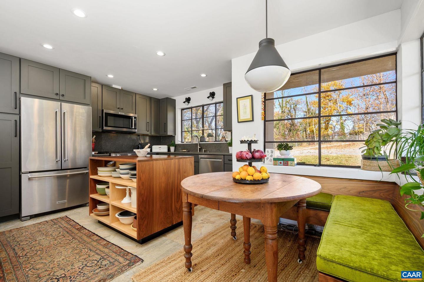 645 W FREDERICK ST, STAUNTON, Virginia 24401, 5 Bedrooms Bedrooms, ,3 BathroomsBathrooms,Residential,For sale,645 W FREDERICK ST,670920 MLS # 670920 645 W FREDERICK ST, STAUNTON, Virginia 24401, 5 Bedrooms Bedrooms, ,3 BathroomsBathrooms,Residential,For sale,645 W FREDERICK ST,670920 MLS # 670920