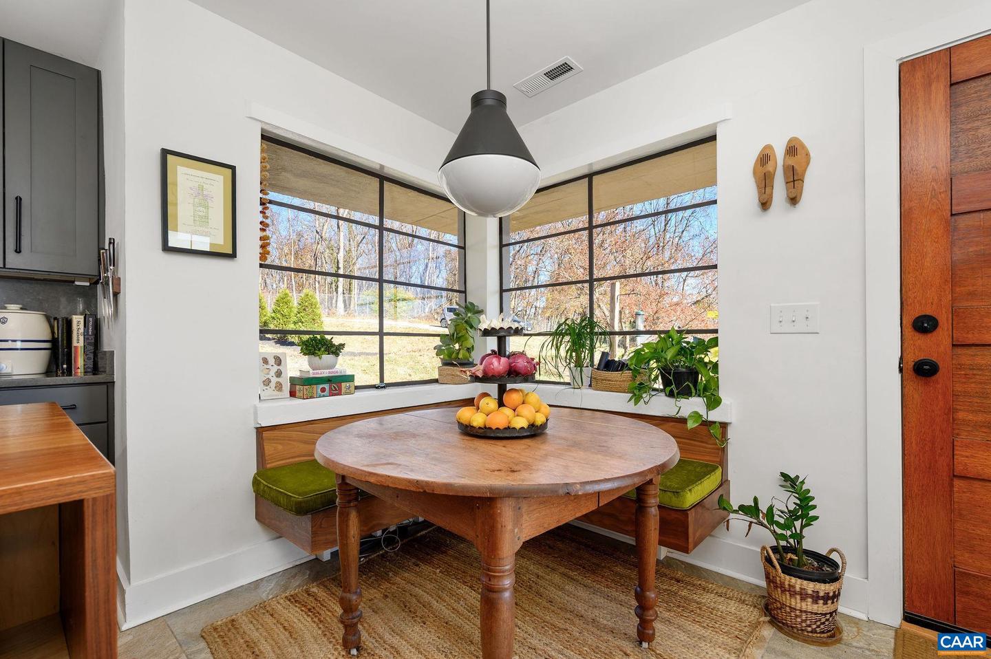 645 W FREDERICK ST, STAUNTON, Virginia 24401, 5 Bedrooms Bedrooms, ,3 BathroomsBathrooms,Residential,For sale,645 W FREDERICK ST,670920 MLS # 670920 645 W FREDERICK ST, STAUNTON, Virginia 24401, 5 Bedrooms Bedrooms, ,3 BathroomsBathrooms,Residential,For sale,645 W FREDERICK ST,670920 MLS # 670920