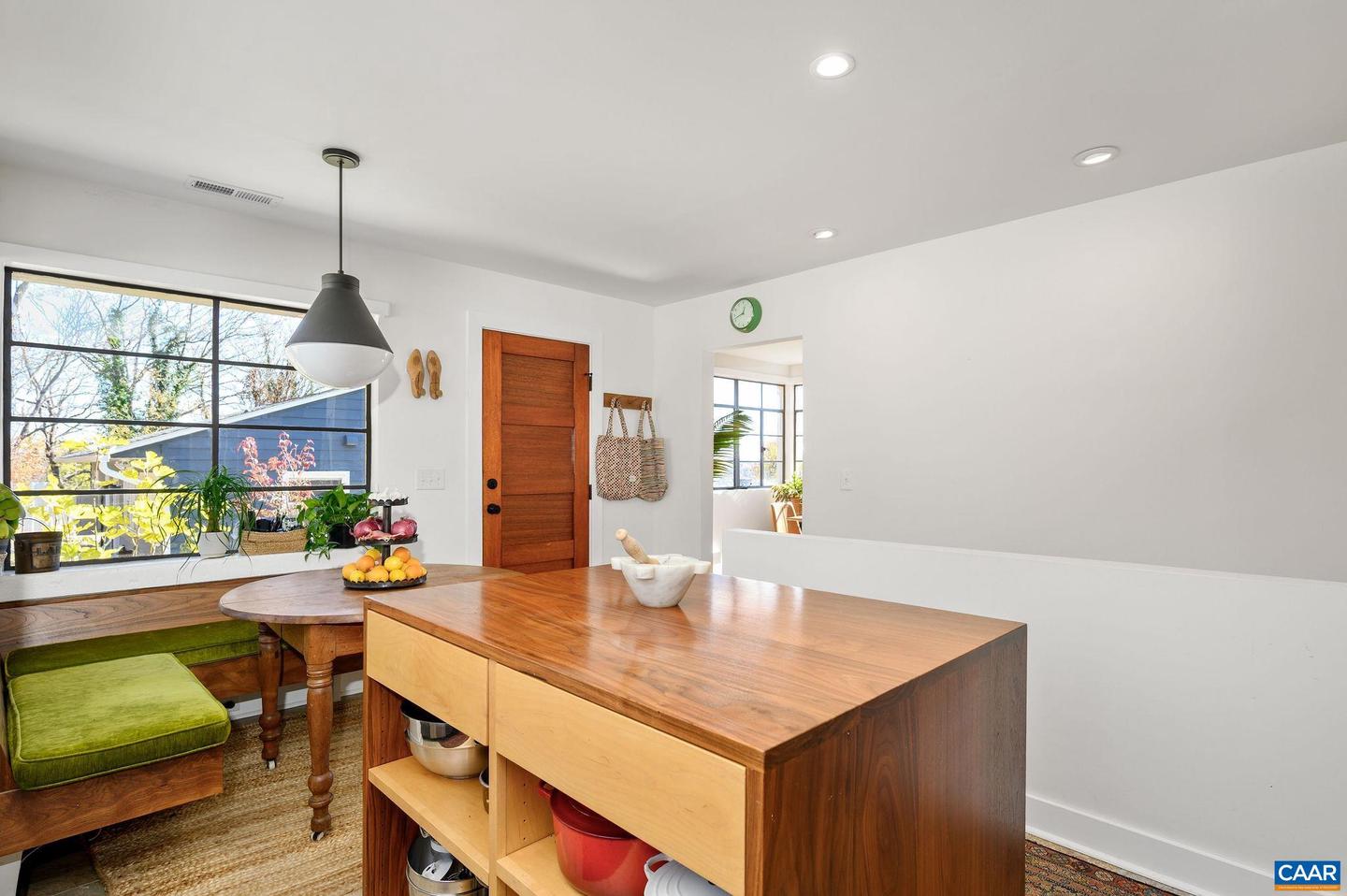 645 W FREDERICK ST, STAUNTON, Virginia 24401, 5 Bedrooms Bedrooms, ,3 BathroomsBathrooms,Residential,For sale,645 W FREDERICK ST,670920 MLS # 670920 645 W FREDERICK ST, STAUNTON, Virginia 24401, 5 Bedrooms Bedrooms, ,3 BathroomsBathrooms,Residential,For sale,645 W FREDERICK ST,670920 MLS # 670920