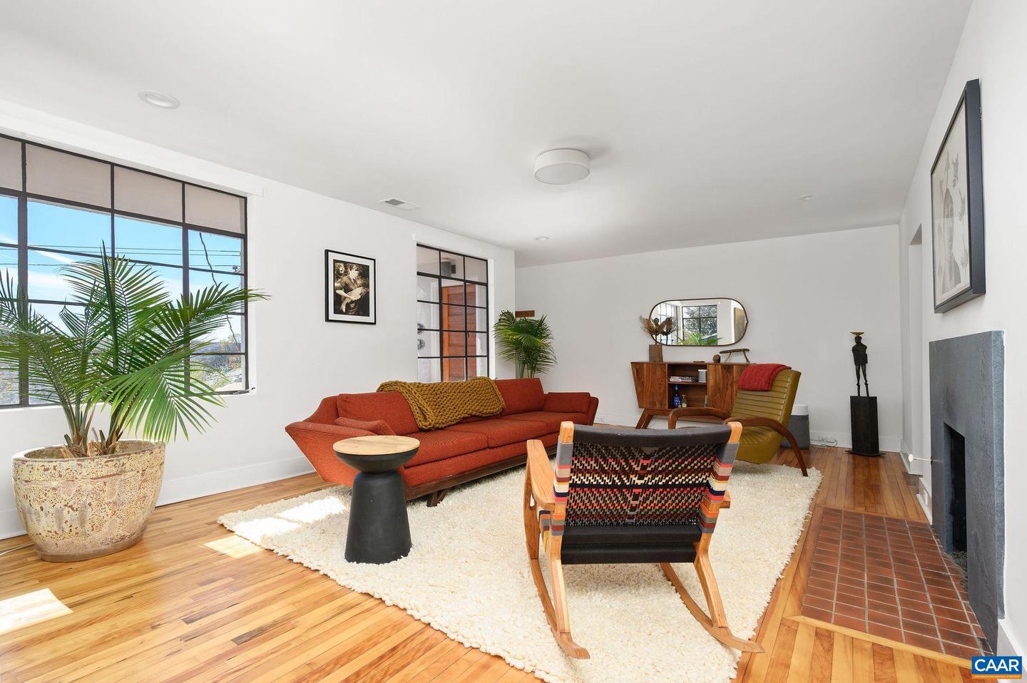 645 W FREDERICK ST, STAUNTON, Virginia 24401, 5 Bedrooms Bedrooms, ,3 BathroomsBathrooms,Residential,For sale,645 W FREDERICK ST,670920 MLS # 670920 645 W FREDERICK ST, STAUNTON, Virginia 24401, 5 Bedrooms Bedrooms, ,3 BathroomsBathrooms,Residential,For sale,645 W FREDERICK ST,670920 MLS # 670920