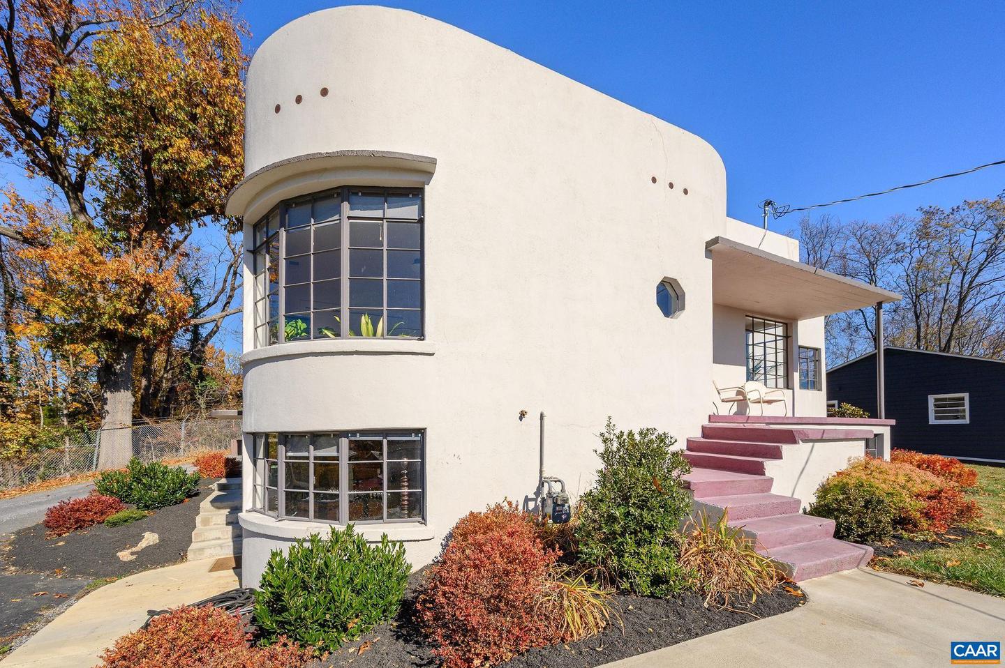 645 W FREDERICK ST, STAUNTON, Virginia 24401, 5 Bedrooms Bedrooms, ,3 BathroomsBathrooms,Residential,For sale,645 W FREDERICK ST,670920 MLS # 670920 645 W FREDERICK ST, STAUNTON, Virginia 24401, 5 Bedrooms Bedrooms, ,3 BathroomsBathrooms,Residential,For sale,645 W FREDERICK ST,670920 MLS # 670920