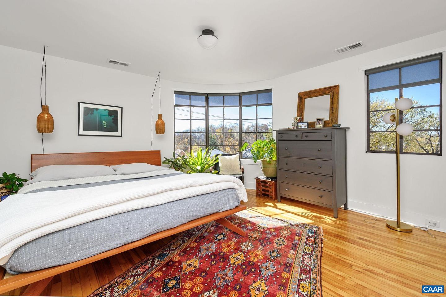 645 W FREDERICK ST, STAUNTON, Virginia 24401, 5 Bedrooms Bedrooms, ,3 BathroomsBathrooms,Residential,For sale,645 W FREDERICK ST,670920 MLS # 670920 645 W FREDERICK ST, STAUNTON, Virginia 24401, 5 Bedrooms Bedrooms, ,3 BathroomsBathrooms,Residential,For sale,645 W FREDERICK ST,670920 MLS # 670920