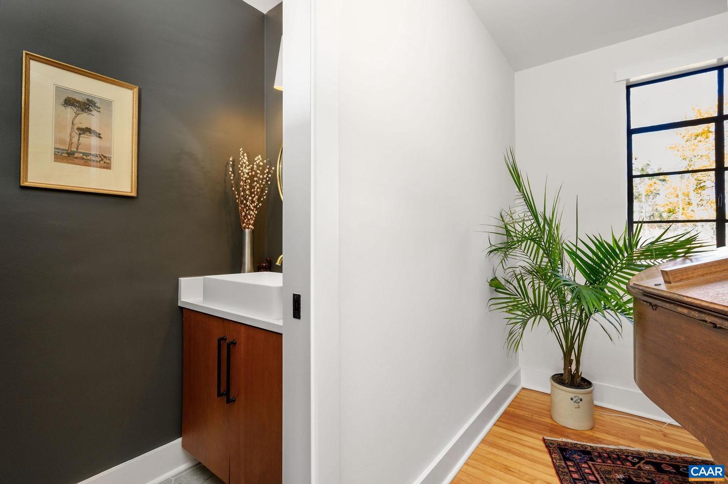 645 W FREDERICK ST, STAUNTON, Virginia 24401, 5 Bedrooms Bedrooms, ,3 BathroomsBathrooms,Residential,For sale,645 W FREDERICK ST,670920 MLS # 670920 645 W FREDERICK ST, STAUNTON, Virginia 24401, 5 Bedrooms Bedrooms, ,3 BathroomsBathrooms,Residential,For sale,645 W FREDERICK ST,670920 MLS # 670920