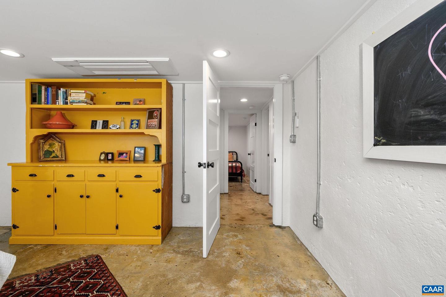 645 W FREDERICK ST, STAUNTON, Virginia 24401, 5 Bedrooms Bedrooms, ,3 BathroomsBathrooms,Residential,For sale,645 W FREDERICK ST,670920 MLS # 670920 645 W FREDERICK ST, STAUNTON, Virginia 24401, 5 Bedrooms Bedrooms, ,3 BathroomsBathrooms,Residential,For sale,645 W FREDERICK ST,670920 MLS # 670920