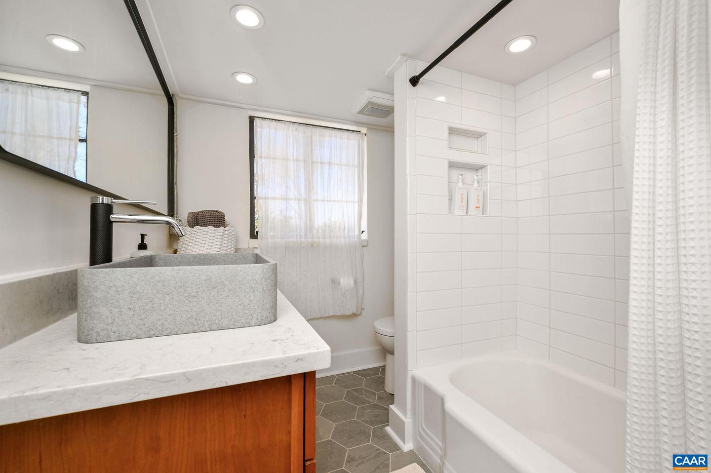 645 W FREDERICK ST, STAUNTON, Virginia 24401, 5 Bedrooms Bedrooms, ,3 BathroomsBathrooms,Residential,For sale,645 W FREDERICK ST,670920 MLS # 670920 645 W FREDERICK ST, STAUNTON, Virginia 24401, 5 Bedrooms Bedrooms, ,3 BathroomsBathrooms,Residential,For sale,645 W FREDERICK ST,670920 MLS # 670920