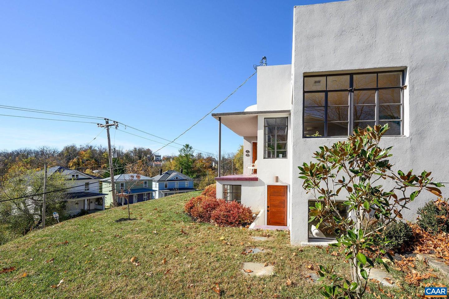 645 W FREDERICK ST, STAUNTON, Virginia 24401, 5 Bedrooms Bedrooms, ,3 BathroomsBathrooms,Residential,For sale,645 W FREDERICK ST,670920 MLS # 670920 645 W FREDERICK ST, STAUNTON, Virginia 24401, 5 Bedrooms Bedrooms, ,3 BathroomsBathrooms,Residential,For sale,645 W FREDERICK ST,670920 MLS # 670920