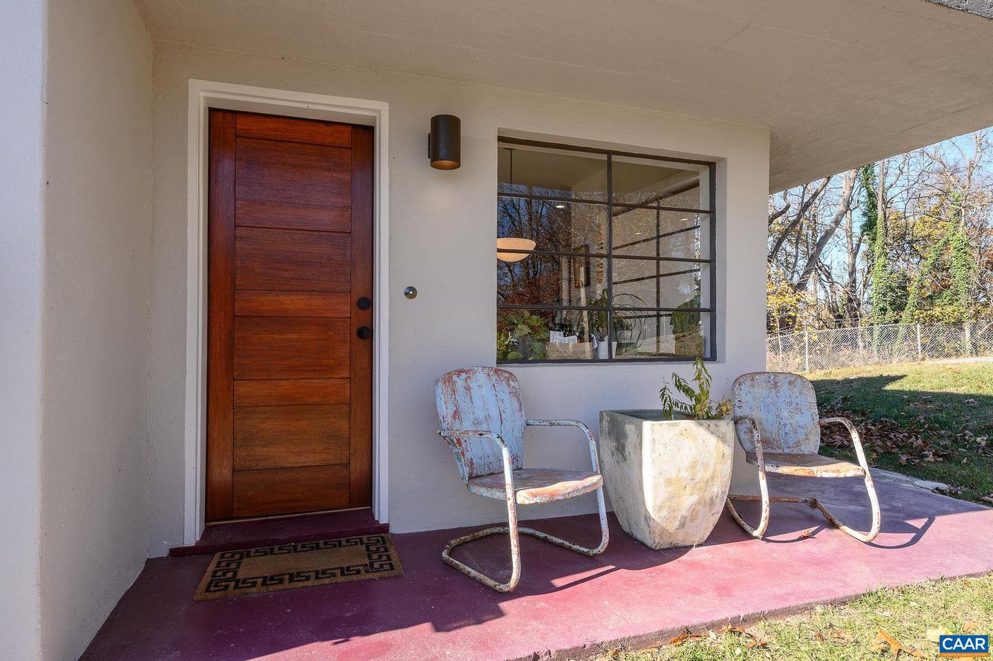 645 W FREDERICK ST, STAUNTON, Virginia 24401, 5 Bedrooms Bedrooms, ,3 BathroomsBathrooms,Residential,For sale,645 W FREDERICK ST,670920 MLS # 670920 645 W FREDERICK ST, STAUNTON, Virginia 24401, 5 Bedrooms Bedrooms, ,3 BathroomsBathrooms,Residential,For sale,645 W FREDERICK ST,670920 MLS # 670920