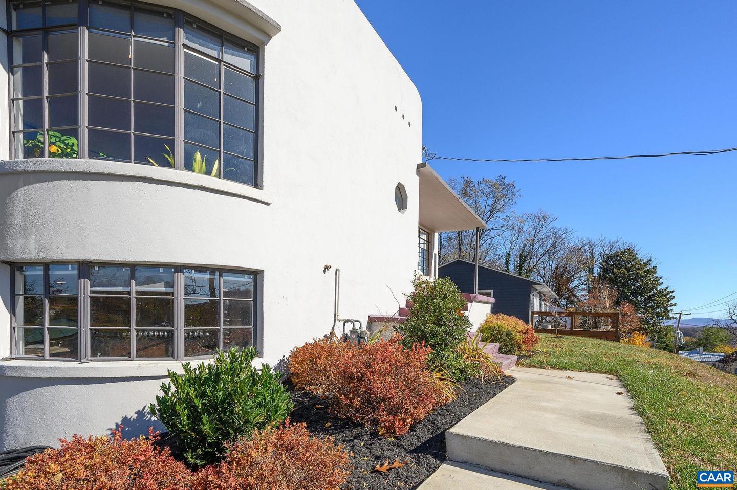 645 W FREDERICK ST, STAUNTON, Virginia 24401, 5 Bedrooms Bedrooms, ,3 BathroomsBathrooms,Residential,For sale,645 W FREDERICK ST,670920 MLS # 670920 645 W FREDERICK ST, STAUNTON, Virginia 24401, 5 Bedrooms Bedrooms, ,3 BathroomsBathrooms,Residential,For sale,645 W FREDERICK ST,670920 MLS # 670920