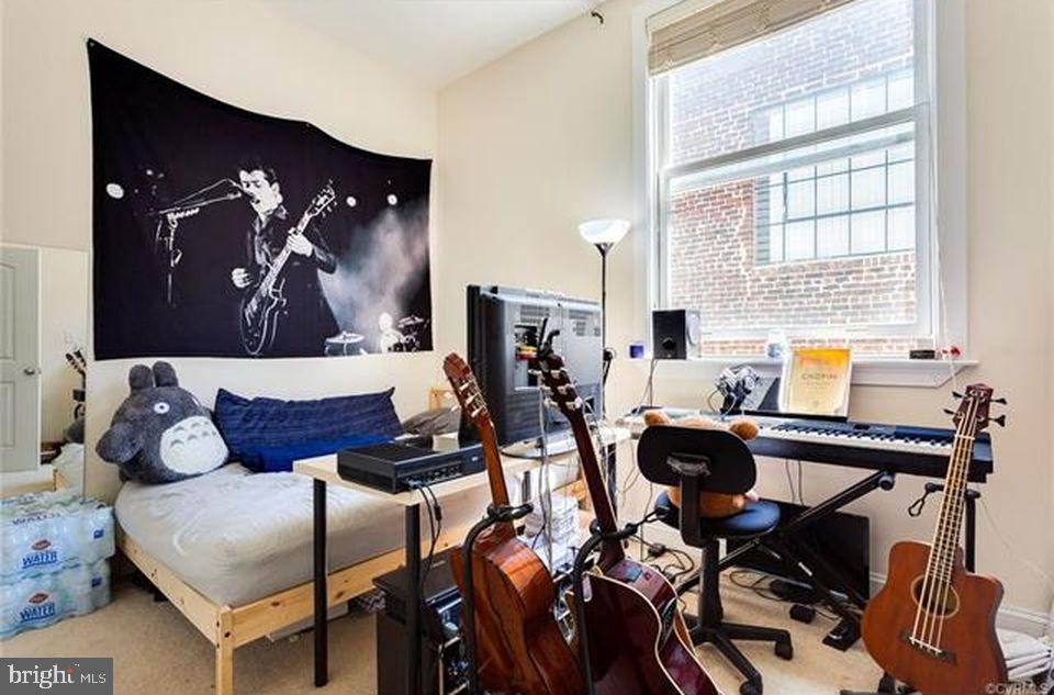 1414 W MARSHALL ST #409, RICHMOND, Virginia 23220, 3 Bedrooms Bedrooms, 5 Rooms Rooms,3 BathroomsBathrooms,Residential,For sale,1414 W MARSHALL ST #409,VARC2000786 MLS # VARC2000786