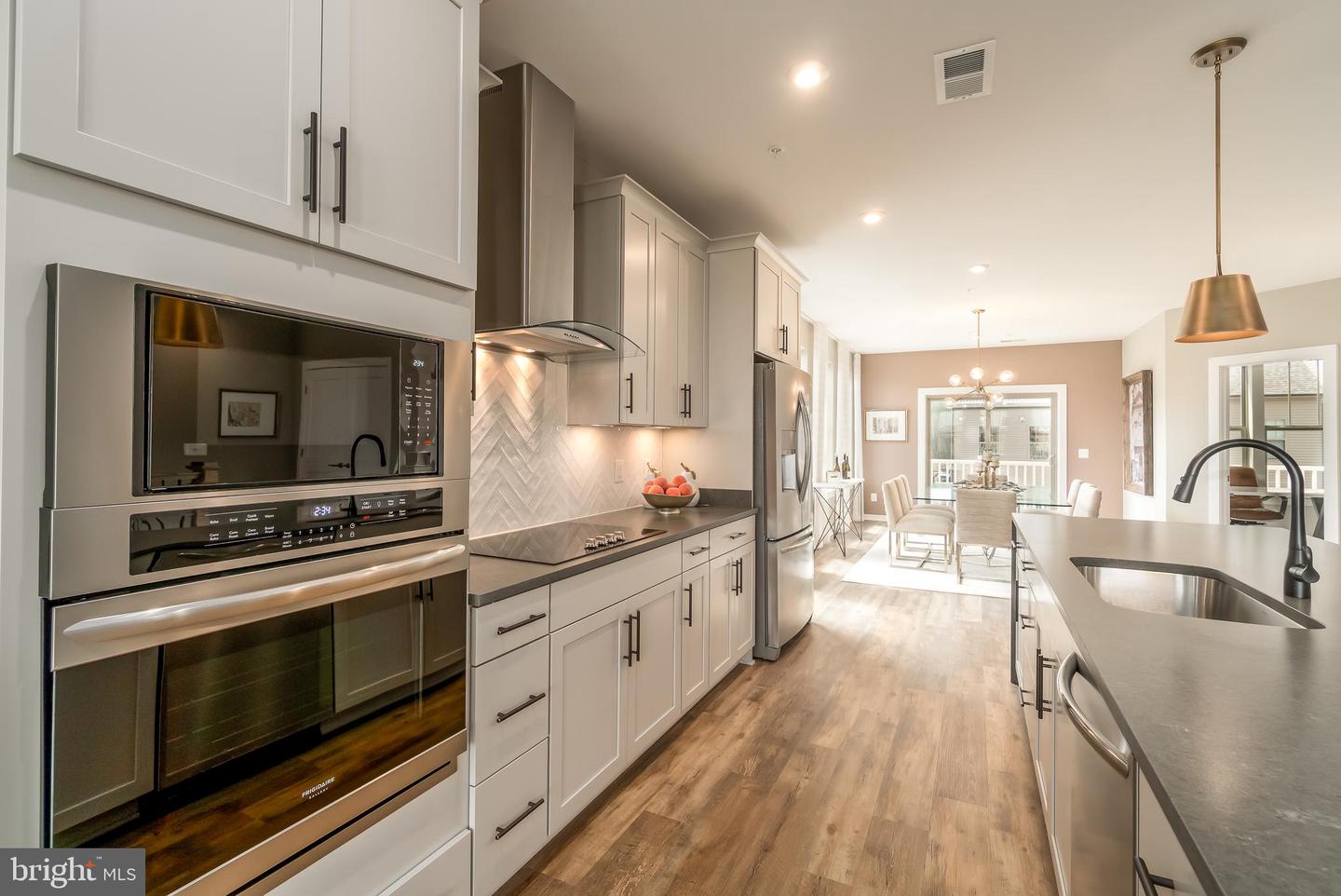 1029 INFERNO TER SE, LEESBURG, Virginia 20175, 3 Bedrooms Bedrooms, ,2 BathroomsBathrooms,Residential,For sale,1029 INFERNO TER SE,VALO2110876 MLS # VALO2110876