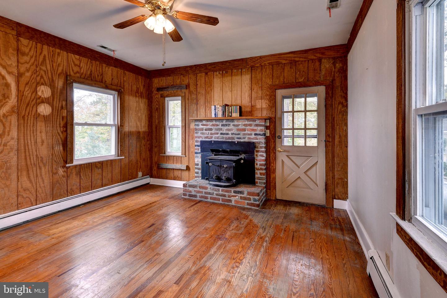 1126 CLOVERDALE RD, LANEVIEW, Virginia 22504, 4 Bedrooms Bedrooms, 8 Rooms Rooms,3 BathroomsBathrooms,Residential,For sale,1126 CLOVERDALE RD,VAES2002086 MLS # VAES2002086 1126 CLOVERDALE RD, LANEVIEW, Virginia 22504, 4 Bedrooms Bedrooms, 8 Rooms Rooms,3 BathroomsBathrooms,Residential,For sale,1126 CLOVERDALE RD,VAES2002086 MLS # VAES2002086