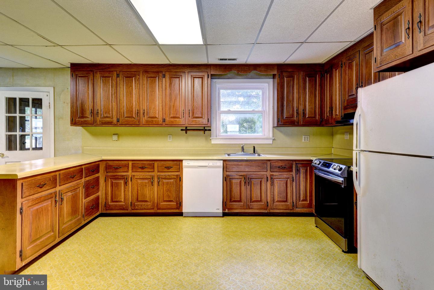 1126 CLOVERDALE RD, LANEVIEW, Virginia 22504, 4 Bedrooms Bedrooms, 8 Rooms Rooms,3 BathroomsBathrooms,Residential,For sale,1126 CLOVERDALE RD,VAES2002086 MLS # VAES2002086 1126 CLOVERDALE RD, LANEVIEW, Virginia 22504, 4 Bedrooms Bedrooms, 8 Rooms Rooms,3 BathroomsBathrooms,Residential,For sale,1126 CLOVERDALE RD,VAES2002086 MLS # VAES2002086