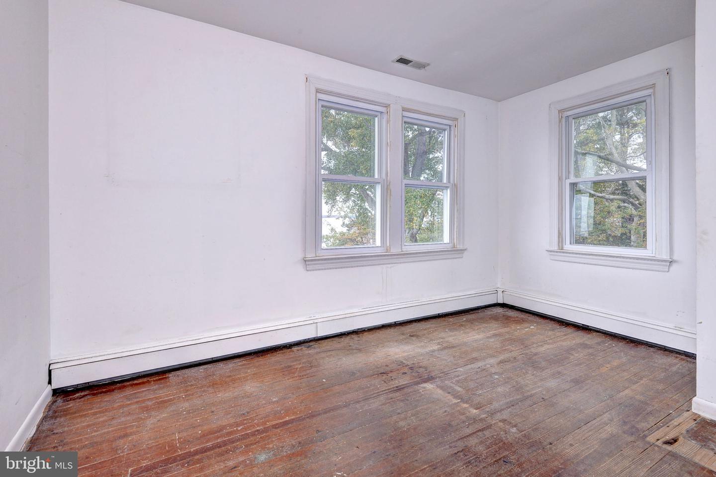 1126 CLOVERDALE RD, LANEVIEW, Virginia 22504, 4 Bedrooms Bedrooms, 8 Rooms Rooms,3 BathroomsBathrooms,Residential,For sale,1126 CLOVERDALE RD,VAES2002086 MLS # VAES2002086 1126 CLOVERDALE RD, LANEVIEW, Virginia 22504, 4 Bedrooms Bedrooms, 8 Rooms Rooms,3 BathroomsBathrooms,Residential,For sale,1126 CLOVERDALE RD,VAES2002086 MLS # VAES2002086