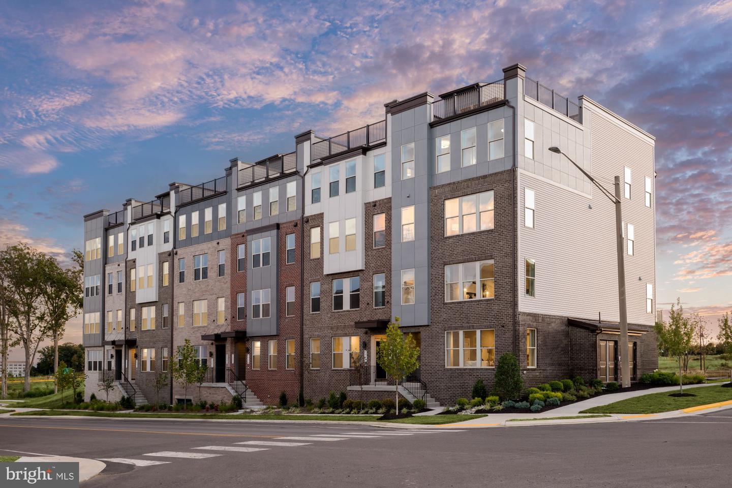 8619 LOVELACE ST, MANASSAS, Virginia 20109, 2 Bedrooms Bedrooms, ,2 BathroomsBathrooms,Residential,For sale,8619 LOVELACE ST,VAPW2107600 MLS # VAPW2107600