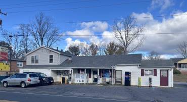 2635 W BEVERLEY ST, STAUNTON, Virginia 24401, ,Commercial,2635 W BEVERLEY ST,670930 MLS # 670930