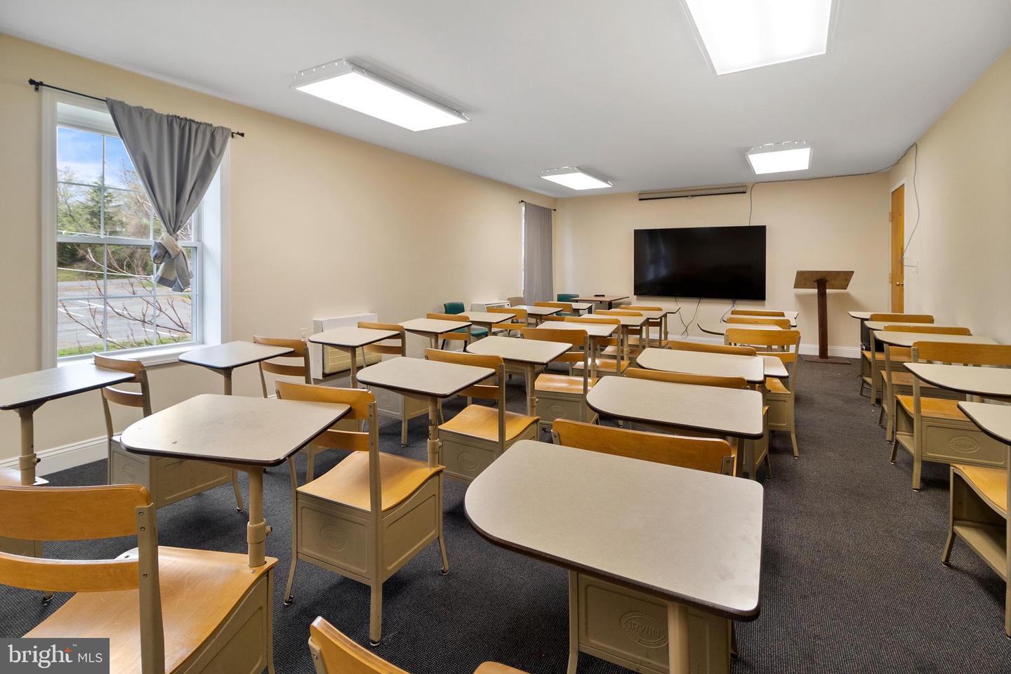 5001 BACKLICK RD, ANNANDALE, Virginia 22003, ,Land,For sale,5001 BACKLICK RD,VAFX2120992 MLS # VAFX2120992