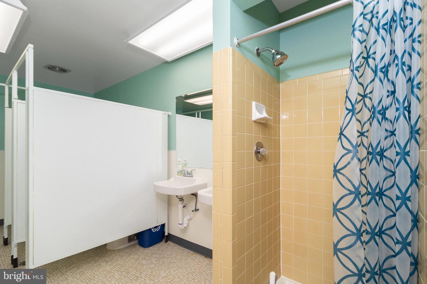 5001 BACKLICK RD, ANNANDALE, Virginia 22003, ,Land,For sale,5001 BACKLICK RD,VAFX2120992 MLS # VAFX2120992