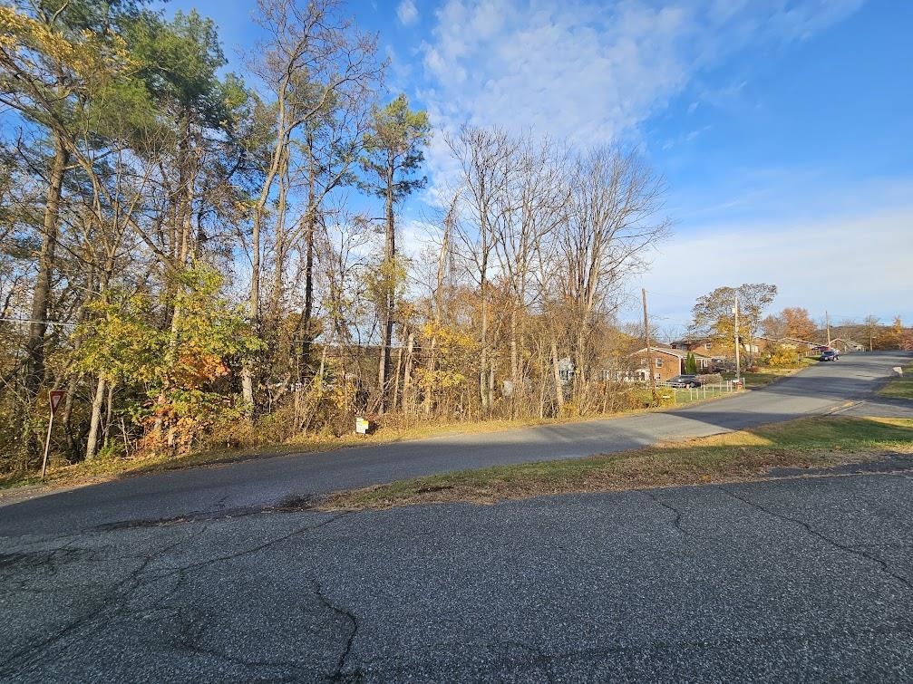 TBD COMMODORE ST, STAUNTON, Virginia 24401, ,Land,Hanger new lot 0.39 acres,TBD COMMODORE ST,670953 MLS # 670953