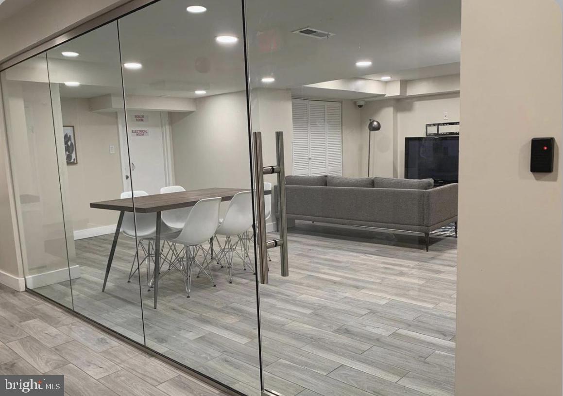 1125 12TH ST NW #64, WASHINGTON, District Of Columbia 20005, 1 Bedroom Bedrooms, ,1 BathroomBathrooms,Residential,For sale,1125 12TH ST NW #64,DCDC2196864 MLS # DCDC2196864