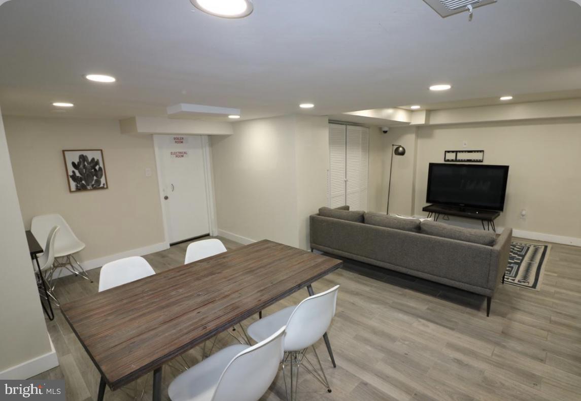 1125 12TH ST NW #64, WASHINGTON, District Of Columbia 20005, 1 Bedroom Bedrooms, ,1 BathroomBathrooms,Residential,For sale,1125 12TH ST NW #64,DCDC2196864 MLS # DCDC2196864