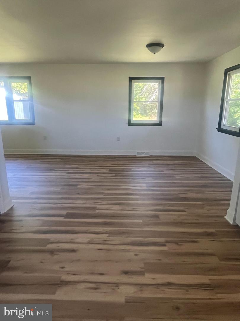 1807 CALVARY CHURCH RD, WARSAW, Virginia 22572, 3 Bedrooms Bedrooms, ,2 BathroomsBathrooms,Residential,For sale,1807 CALVARY CHURCH RD,VARV2000502 MLS # VARV2000502