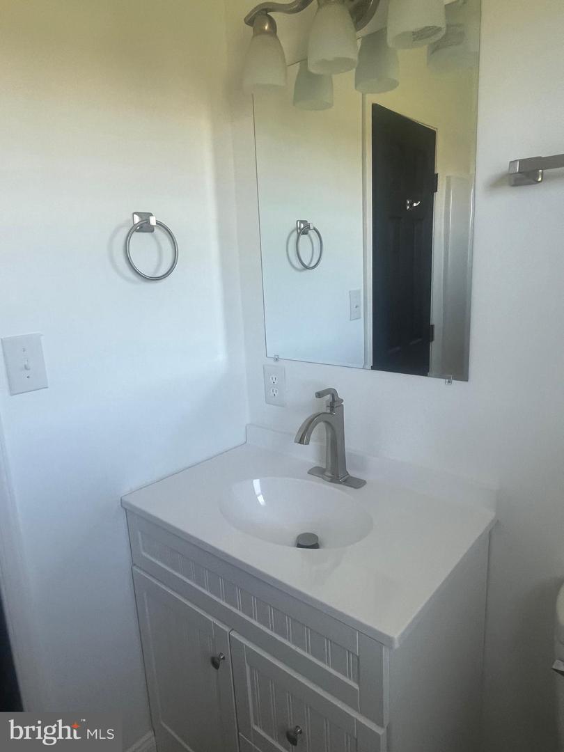 1807 CALVARY CHURCH RD, WARSAW, Virginia 22572, 3 Bedrooms Bedrooms, ,2 BathroomsBathrooms,Residential,For sale,1807 CALVARY CHURCH RD,VARV2000502 MLS # VARV2000502