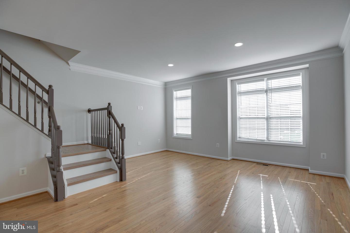 43180 LOUDOUN RESERVE DR, ASHBURN, Virginia 20148, 4 Bedrooms Bedrooms, ,3 BathroomsBathrooms,Residential,For sale,43180 LOUDOUN RESERVE DR,VALO2097976 MLS # VALO2097976