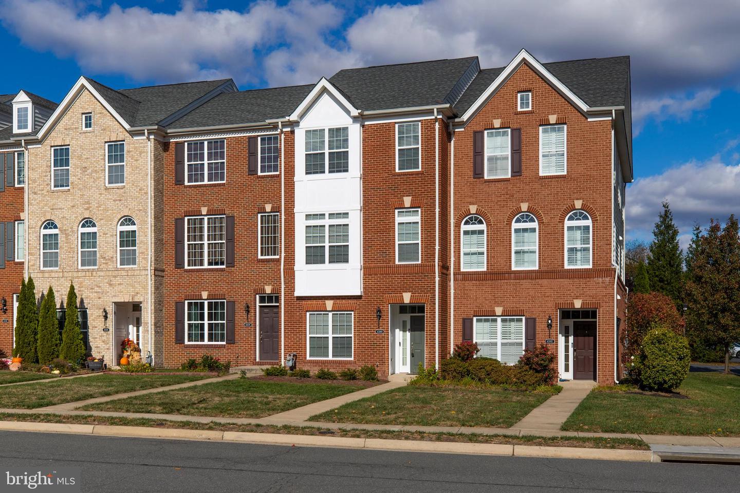 43180 LOUDOUN RESERVE DR, ASHBURN, Virginia 20148, 4 Bedrooms Bedrooms, ,3 BathroomsBathrooms,Residential,For sale,43180 LOUDOUN RESERVE DR,VALO2097976 MLS # VALO2097976