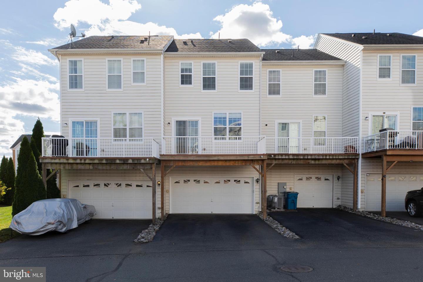 43180 LOUDOUN RESERVE DR, ASHBURN, Virginia 20148, 4 Bedrooms Bedrooms, ,3 BathroomsBathrooms,Residential,For sale,43180 LOUDOUN RESERVE DR,VALO2097976 MLS # VALO2097976