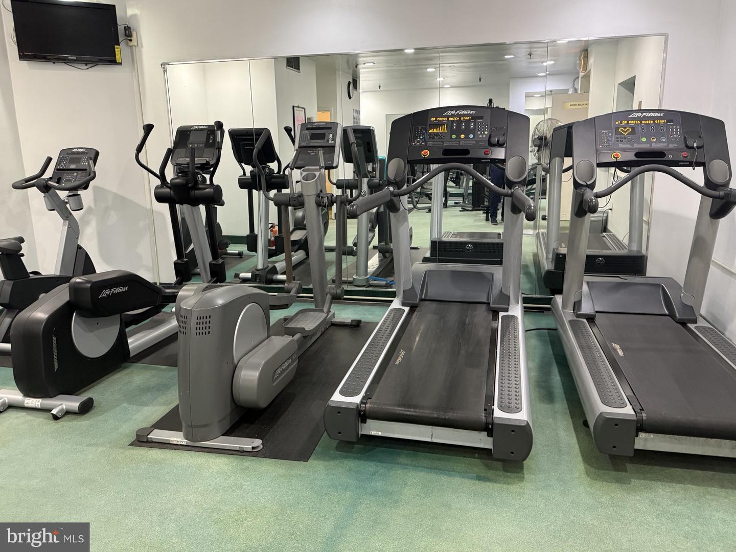 6300 STEVENSON AVE #419, ALEXANDRIA, Virginia 22304, 1 Bedroom Bedrooms, ,1 BathroomBathrooms,Residential,For sale,6300 STEVENSON AVE #419,VAAX2046576 MLS # VAAX2046576