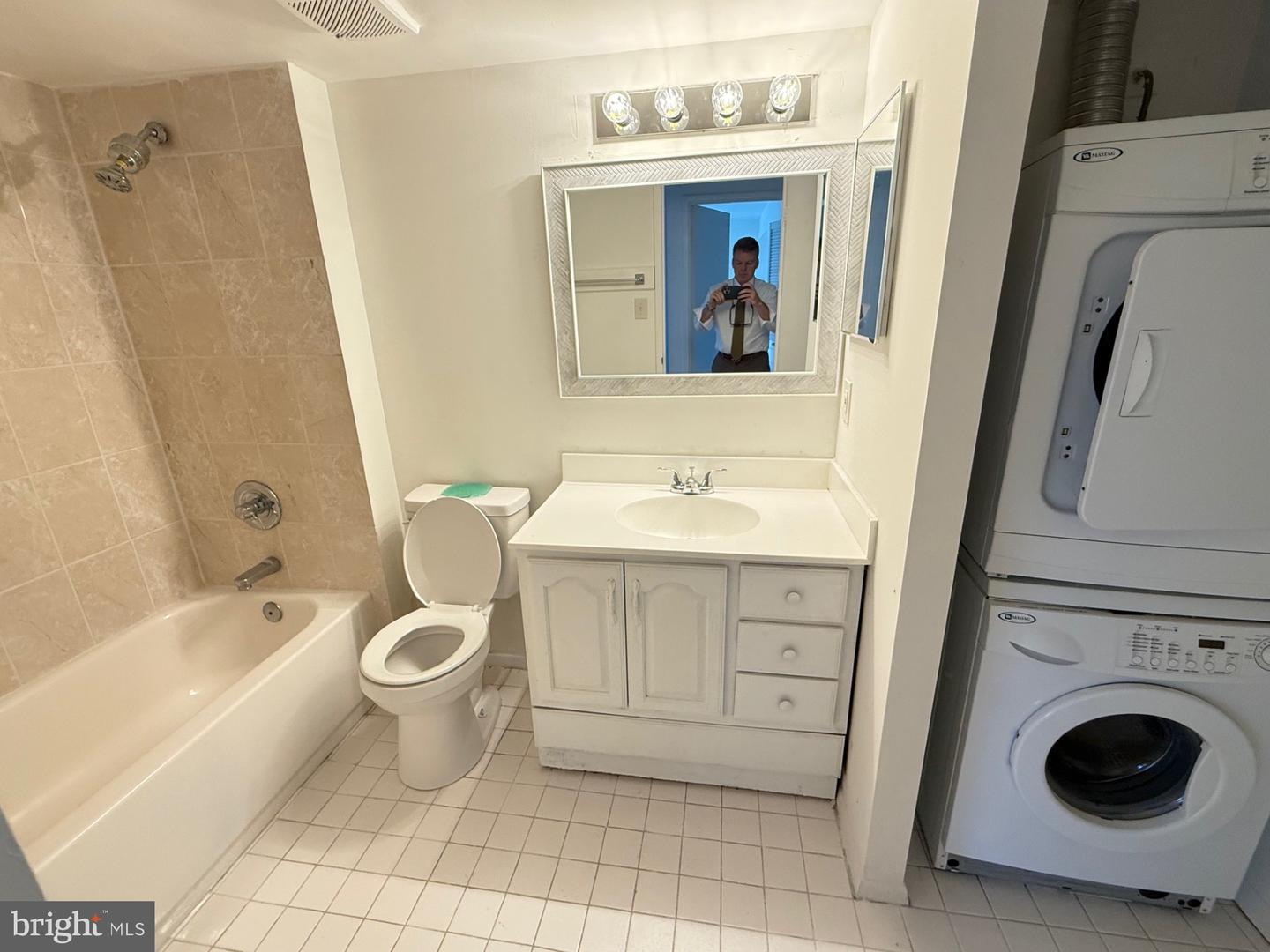 6300 STEVENSON AVE #419, ALEXANDRIA, Virginia 22304, 1 Bedroom Bedrooms, ,1 BathroomBathrooms,Residential,For sale,6300 STEVENSON AVE #419,VAAX2046576 MLS # VAAX2046576