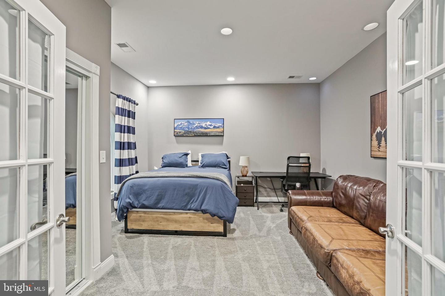 207 WESTVIEW DR, WINCHESTER, Virginia 22603, 7 Bedrooms Bedrooms, ,4 BathroomsBathrooms,Residential,For sale,207 WESTVIEW DR,VAFV2035104 MLS # VAFV2035104 207 WESTVIEW DR, WINCHESTER, Virginia 22603, 7 Bedrooms Bedrooms, ,4 BathroomsBathrooms,Residential,For sale,207 WESTVIEW DR,VAFV2035104 MLS # VAFV2035104