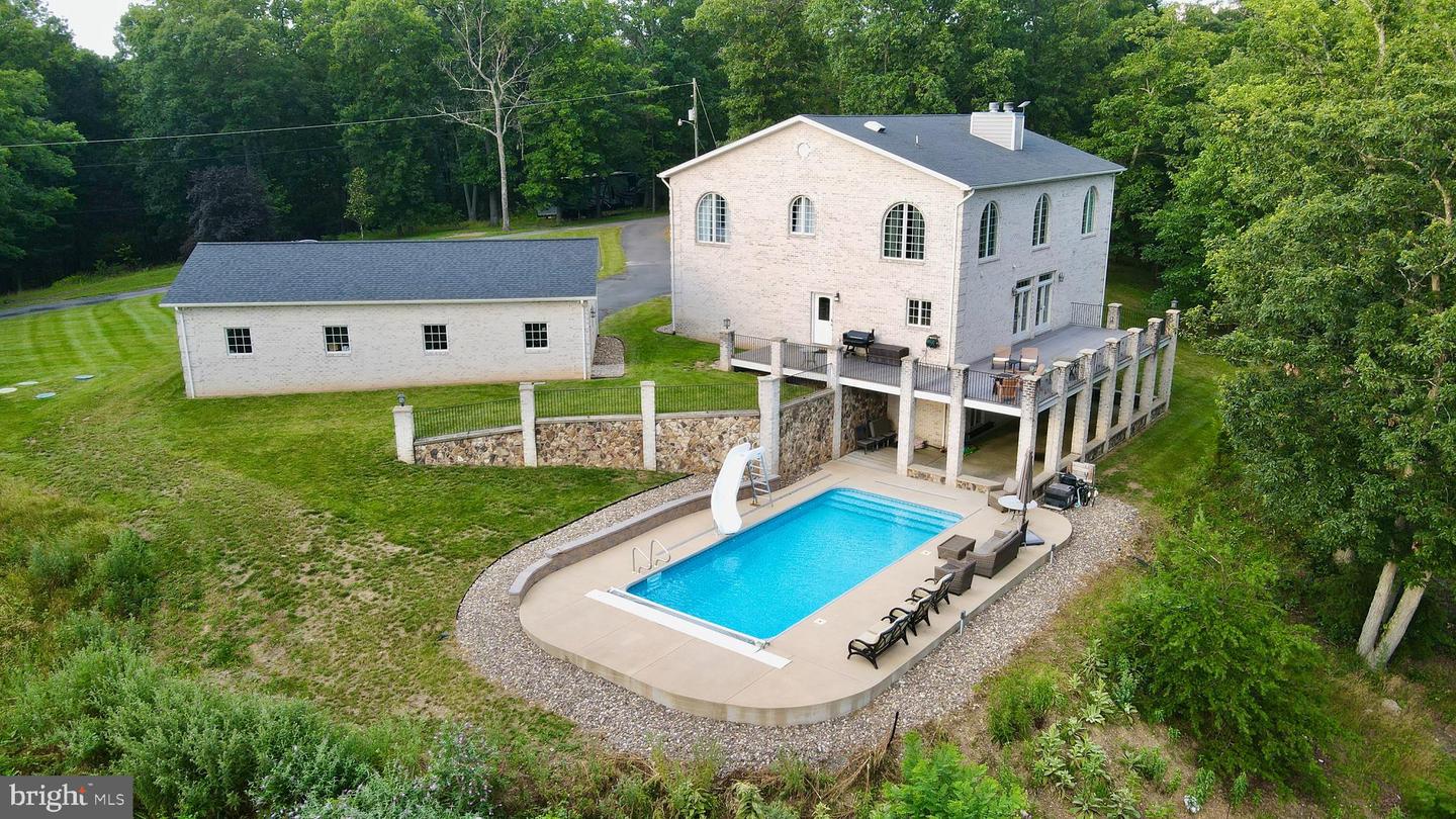 207 WESTVIEW DR, WINCHESTER, Virginia 22603, 7 Bedrooms Bedrooms, ,4 BathroomsBathrooms,Residential,For sale,207 WESTVIEW DR,VAFV2035104 MLS # VAFV2035104 207 WESTVIEW DR, WINCHESTER, Virginia 22603, 7 Bedrooms Bedrooms, ,4 BathroomsBathrooms,Residential,For sale,207 WESTVIEW DR,VAFV2035104 MLS # VAFV2035104