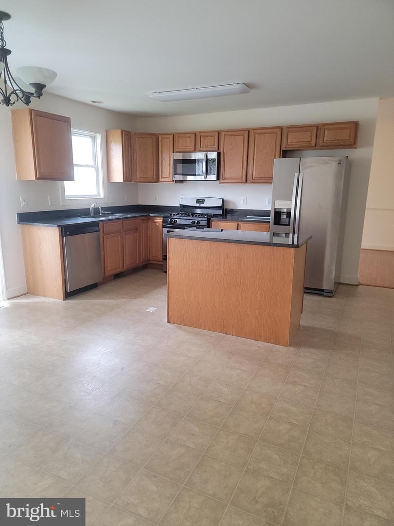 915 VIRGINIA AVE, CULPEPER, Virginia 22701, 4 Bedrooms Bedrooms, ,3 BathroomsBathrooms,Residential,For sale,915 VIRGINIA AVE,VACU2010972 MLS # VACU2010972 915 VIRGINIA AVE, CULPEPER, Virginia 22701, 4 Bedrooms Bedrooms, ,3 BathroomsBathrooms,Residential,For sale,915 VIRGINIA AVE,VACU2010972 MLS # VACU2010972