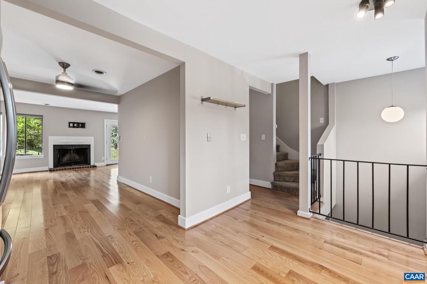 583 SOUTHAMPTON CT, CHARLOTTESVILLE, Virginia 22901, 3 Bedrooms Bedrooms, ,2 BathroomsBathrooms,Residential,For sale,583 SOUTHAMPTON CT,667073 MLS # 667073