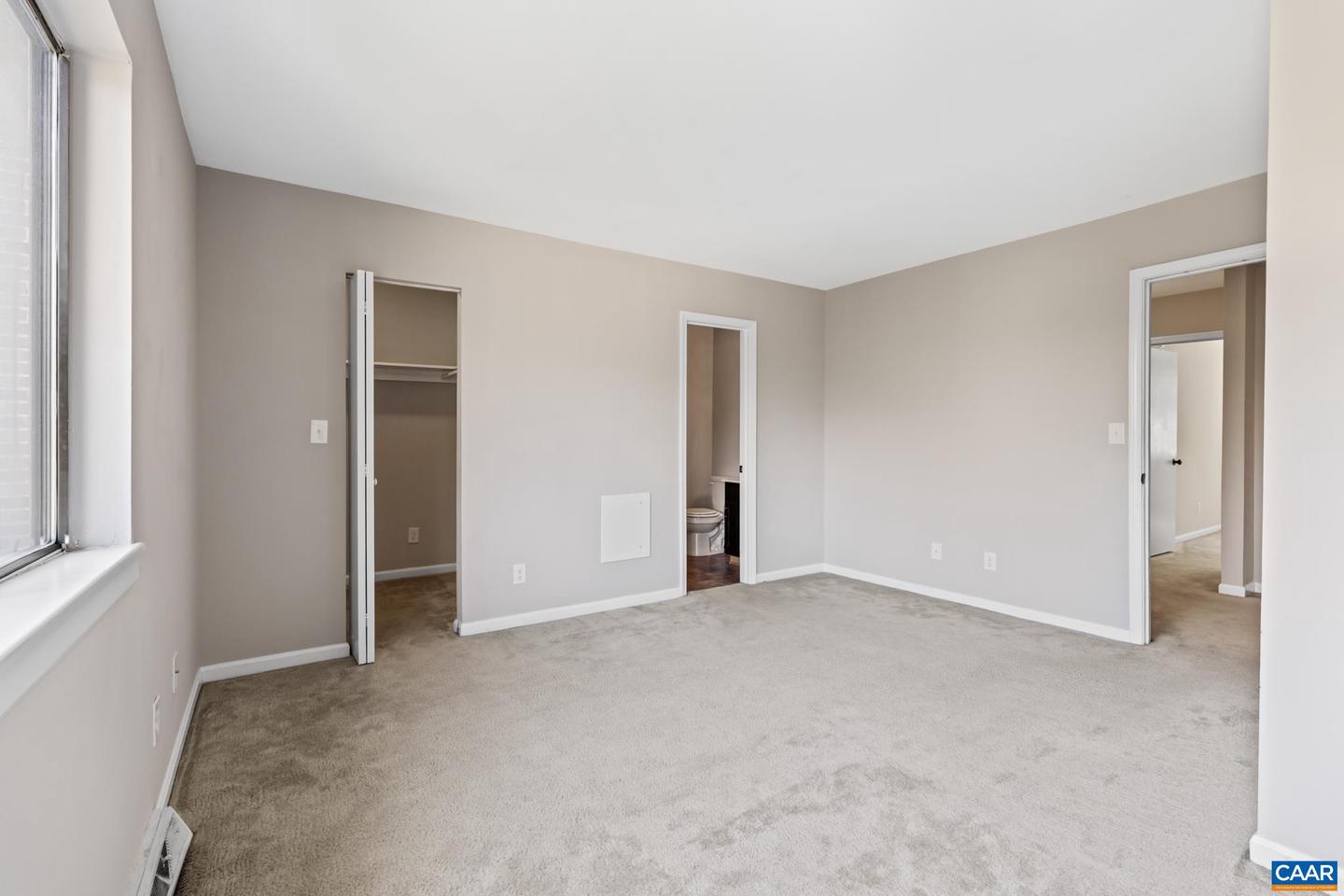 583 SOUTHAMPTON CT, CHARLOTTESVILLE, Virginia 22901, 3 Bedrooms Bedrooms, ,2 BathroomsBathrooms,Residential,For sale,583 SOUTHAMPTON CT,667073 MLS # 667073