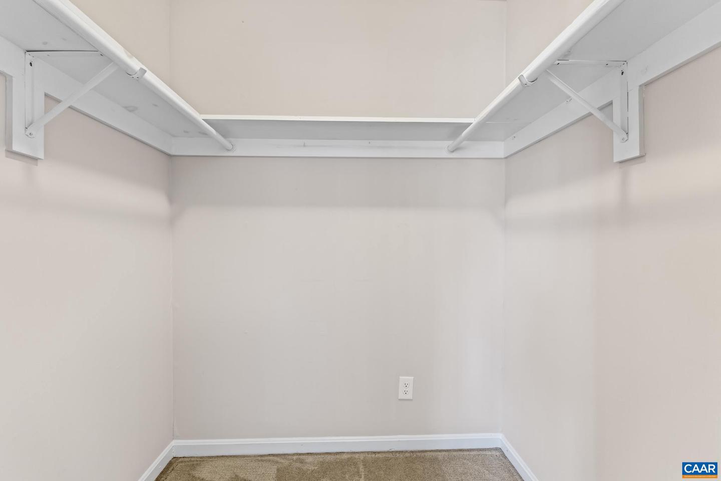 583 SOUTHAMPTON CT, CHARLOTTESVILLE, Virginia 22901, 3 Bedrooms Bedrooms, ,2 BathroomsBathrooms,Residential,For sale,583 SOUTHAMPTON CT,667073 MLS # 667073