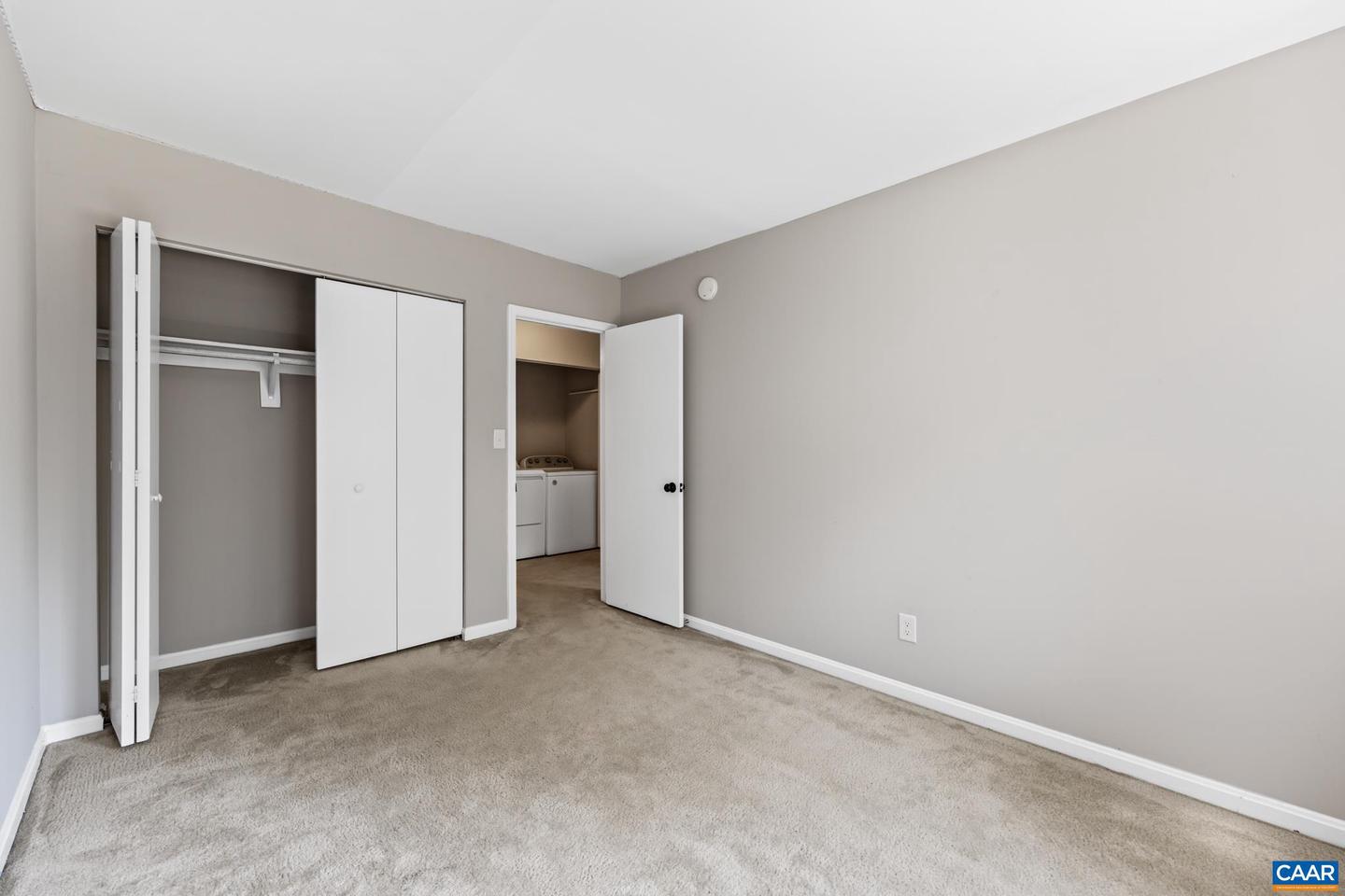 583 SOUTHAMPTON CT, CHARLOTTESVILLE, Virginia 22901, 3 Bedrooms Bedrooms, ,2 BathroomsBathrooms,Residential,For sale,583 SOUTHAMPTON CT,667073 MLS # 667073