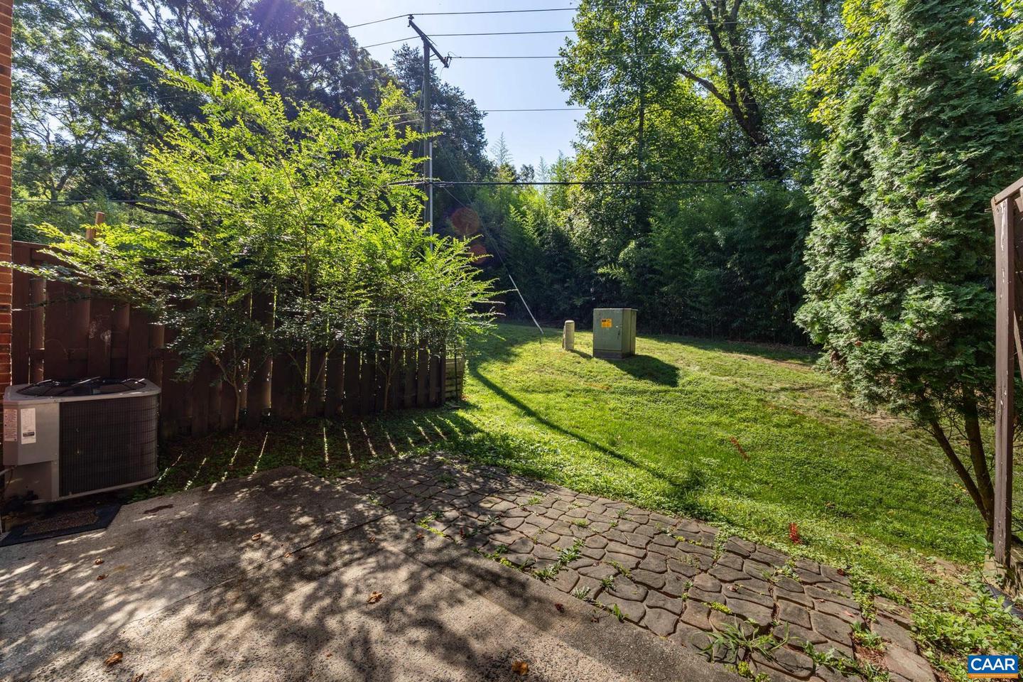 583 SOUTHAMPTON CT, CHARLOTTESVILLE, Virginia 22901, 3 Bedrooms Bedrooms, ,2 BathroomsBathrooms,Residential,For sale,583 SOUTHAMPTON CT,667073 MLS # 667073