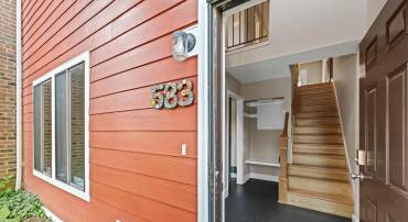 583 SOUTHAMPTON CT, CHARLOTTESVILLE, Virginia 22901, 3 Bedrooms Bedrooms, ,2 BathroomsBathrooms,Residential,For sale,583 SOUTHAMPTON CT,667073 MLS # 667073