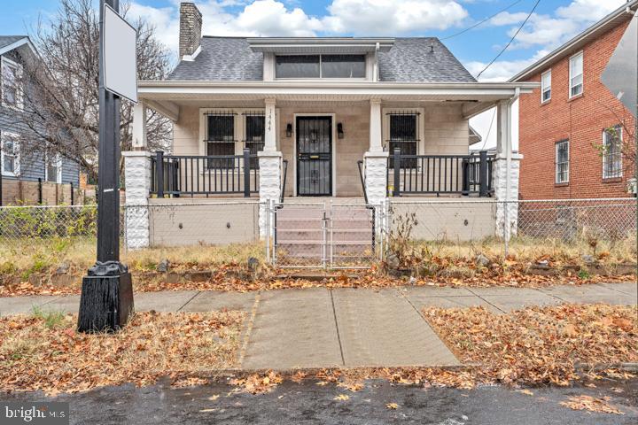 1444 T ST SE, WASHINGTON, District Of Columbia 20020, 3 Bedrooms Bedrooms, ,1 BathroomBathrooms,Residential,For sale,1444 T ST SE,DCDC2212888 MLS # DCDC2212888