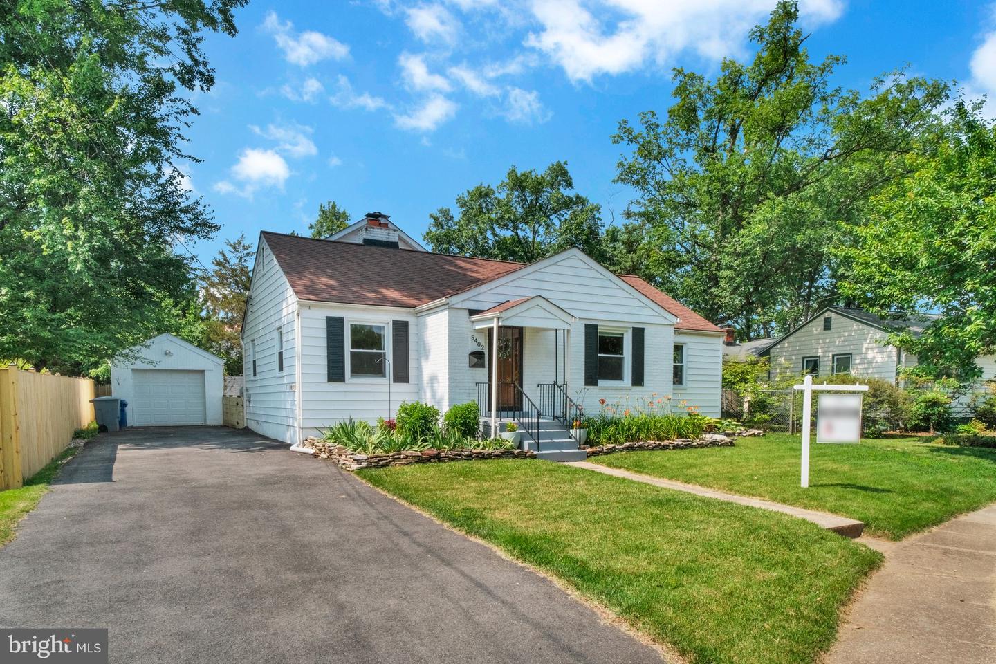 5402 S 12TH ST S, ARLINGTON, Virginia 22204, 5 Bedrooms Bedrooms, ,2 BathroomsBathrooms,Residential,For sale,5402 S 12TH ST S,VAFX2264108 MLS # VAFX2264108 5402 S 12TH ST S, ARLINGTON, Virginia 22204, 5 Bedrooms Bedrooms, ,2 BathroomsBathrooms,Residential,For sale,5402 S 12TH ST S,VAFX2264108 MLS # VAFX2264108